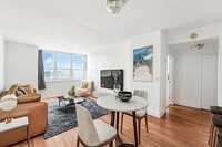 Building Photo - 88 Morgan St