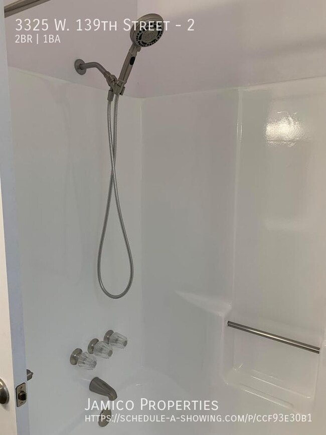 Building Photo - 3325 139th St