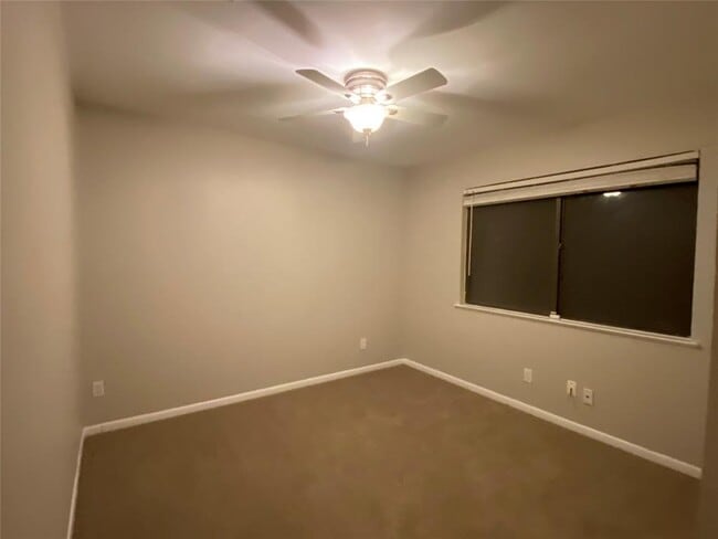 Building Photo - 9000 Currywood Dr