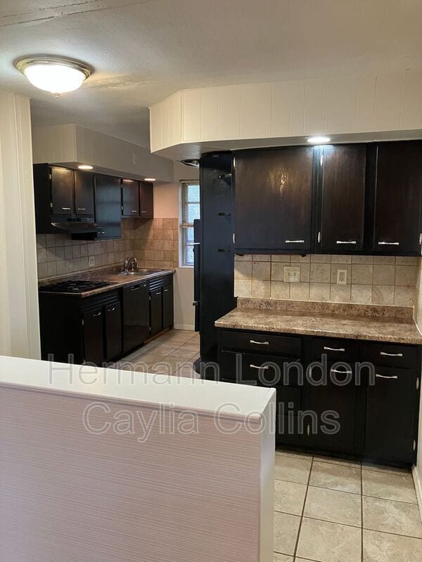 Building Photo - 7826 Birchmont Dr