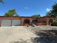 Building Photo - 1706 Daybreak Rd SE