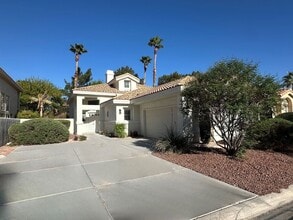Building Photo - STUNNING DESERT SHORES MINUTES FROM THE LAKES!!!