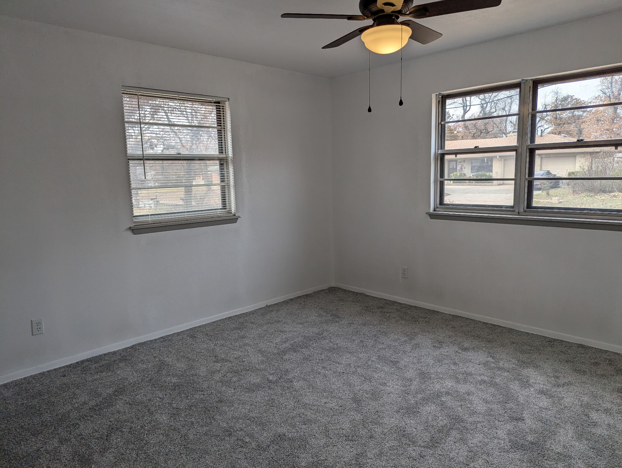 Building Photo - 1916 Graham Ave