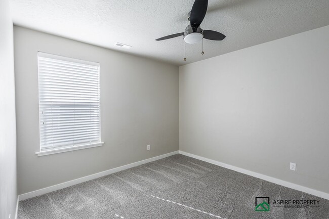 Building Photo - Heart of Meridian 4 Bed 3 Bath