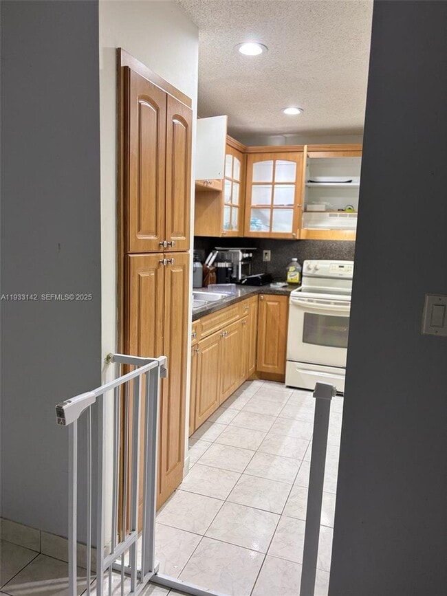 Building Photo - 6460 NW 192nd Terrace