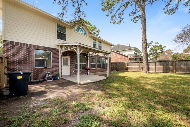 Building Photo - 17102 Mountain Crest Dr