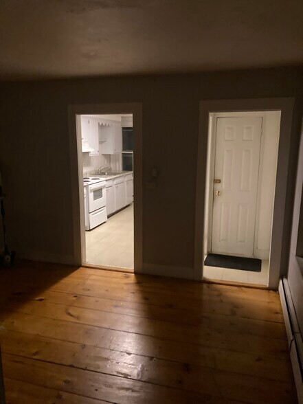 Building Photo - 55 High St