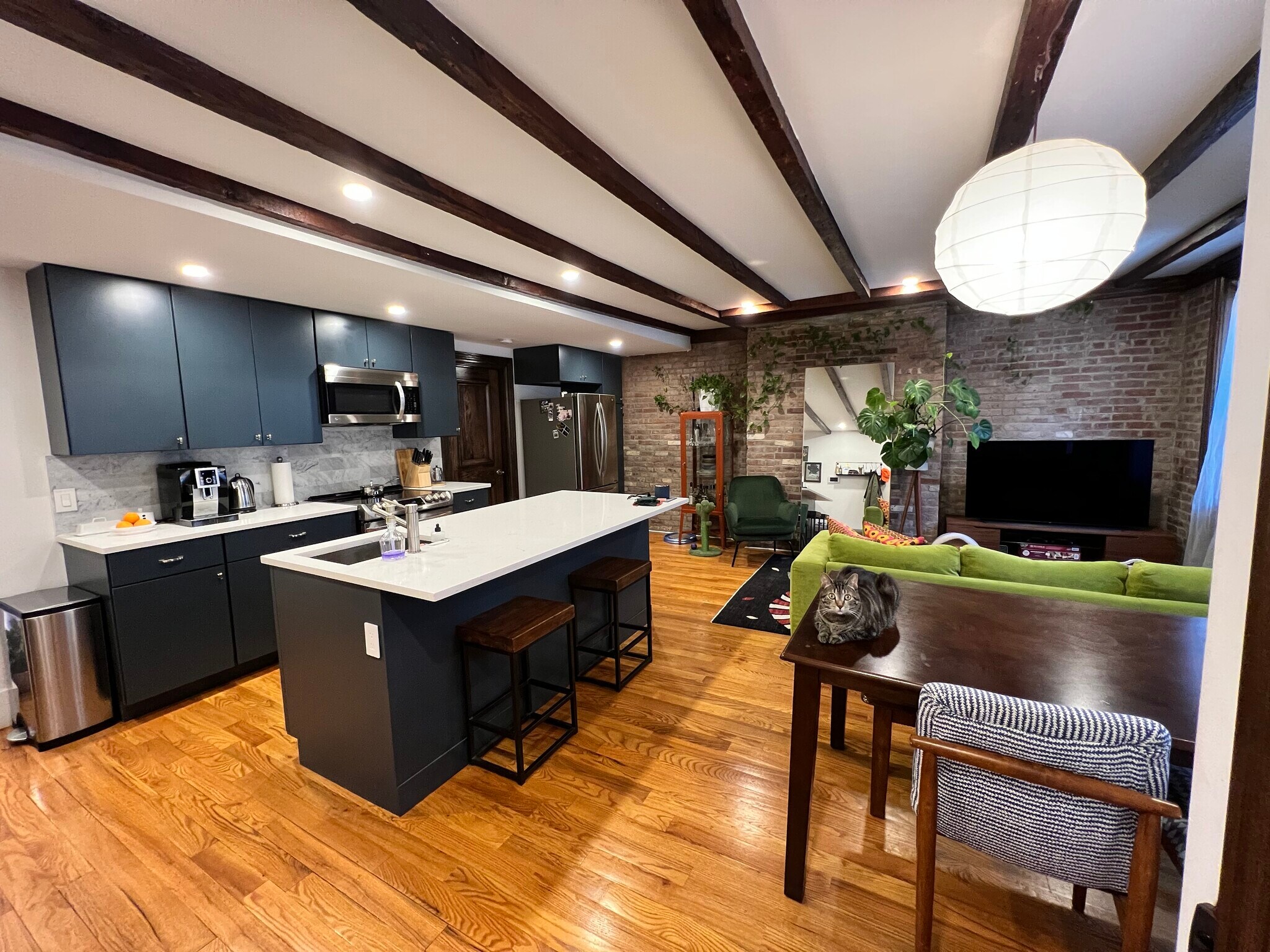 Building Photo - 238 Saint James Pl