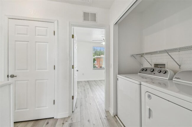 Building Photo - 587 Shady Grove Dr