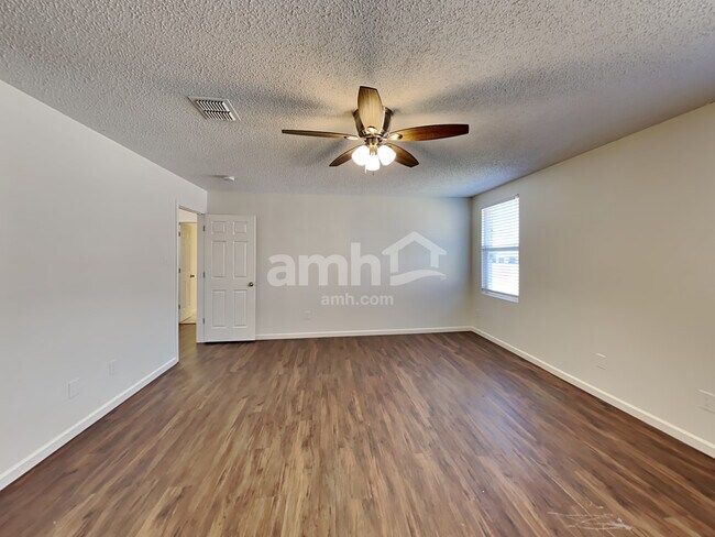 Building Photo - 3062 Limestone Hill Ln