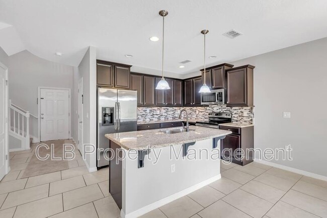 Building Photo - 225 Tarracina Way
