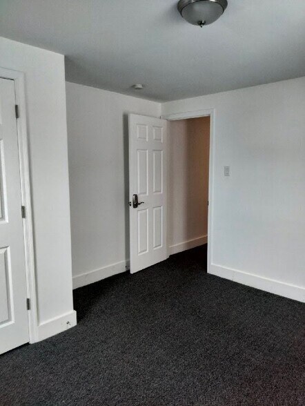 Building Photo - 1028 Monocacy St