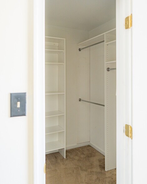 Building Photo - 1111 Merganser Ct