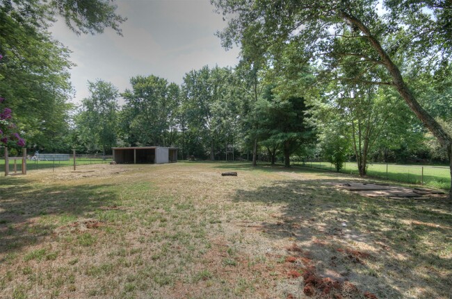 Building Photo - 118 Dexter Cir