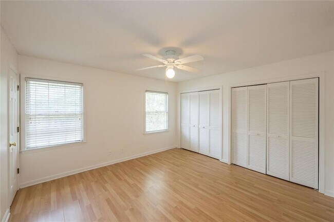 Building Photo - 9070 Cobbler Ct