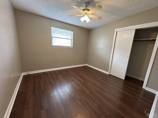 Building Photo - 3955 San Gabriel Dr
