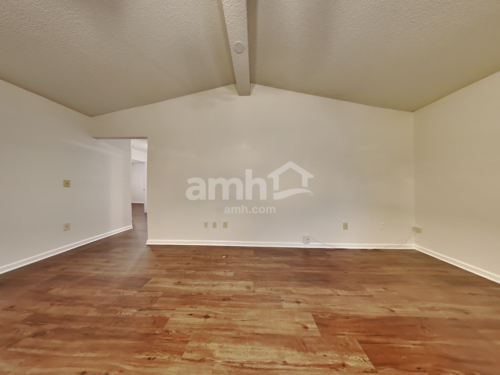 Building Photo - 8016 Queensferry Ln