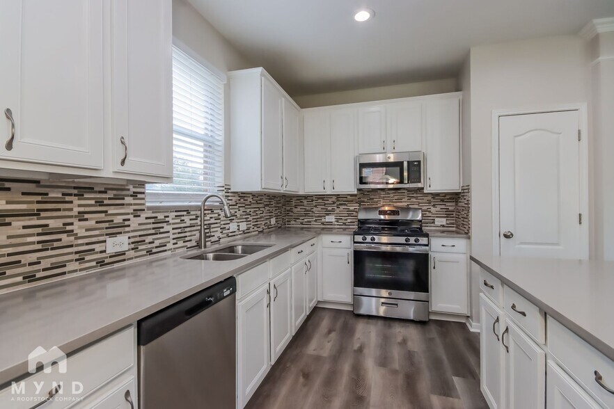 Building Photo - 11519 Sandstone Canyon Dr