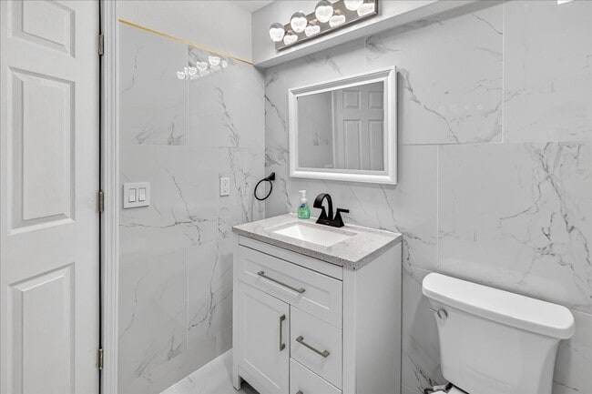 Building Photo - 1045 Range Trail