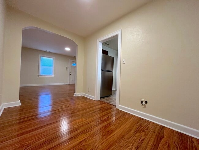 Building Photo - Charming 3-Bedroom Home for Rent