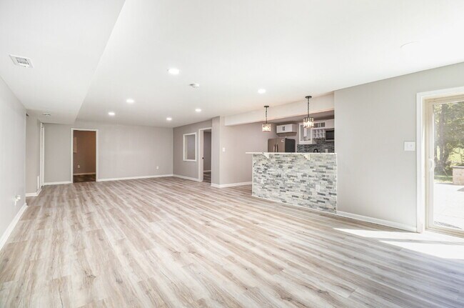 Building Photo - Now Available for Lease – Executive Home i...