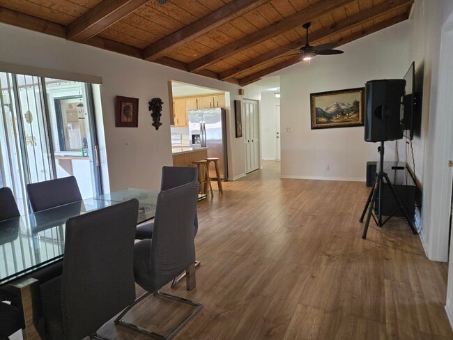 Building Photo - 8245 Whitewood Cove E