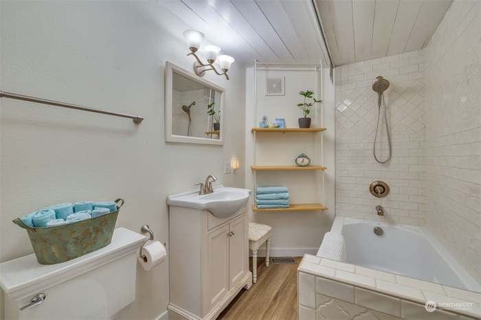 Building Photo - 311 Lincoln Ave