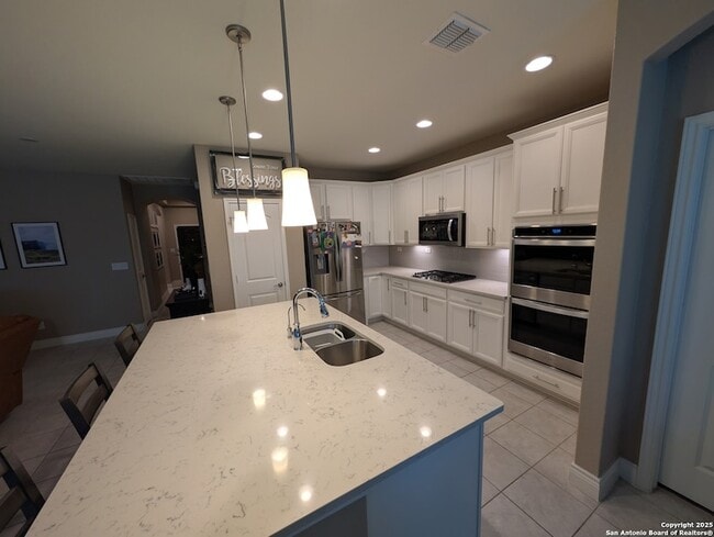 Building Photo - 7631 Pecos Rdg