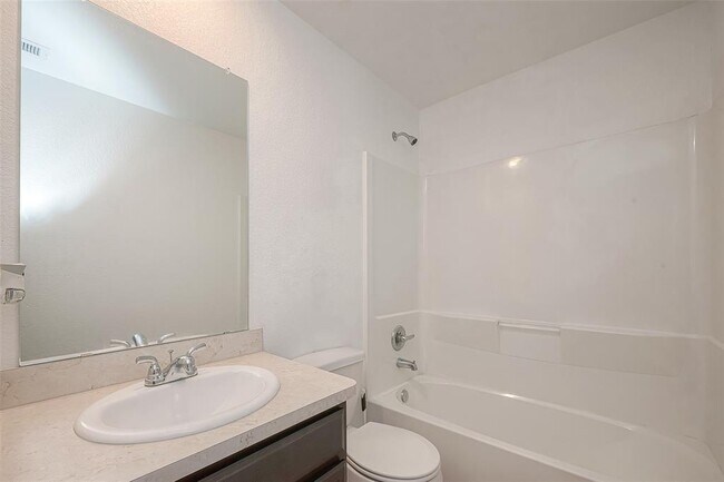 Building Photo - 14633 E Pine Heart Dr