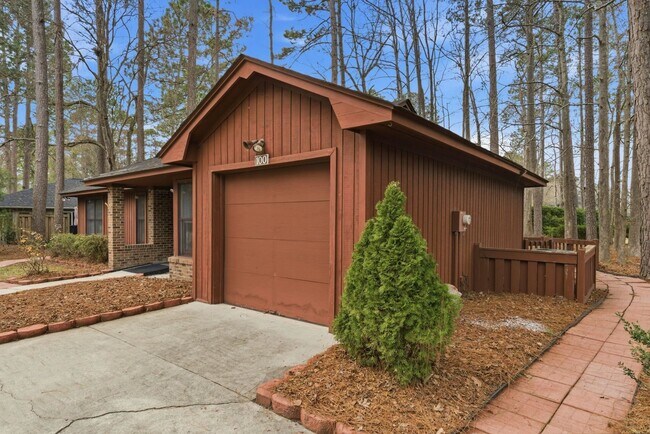 Building Photo - 100 Timberline Dr