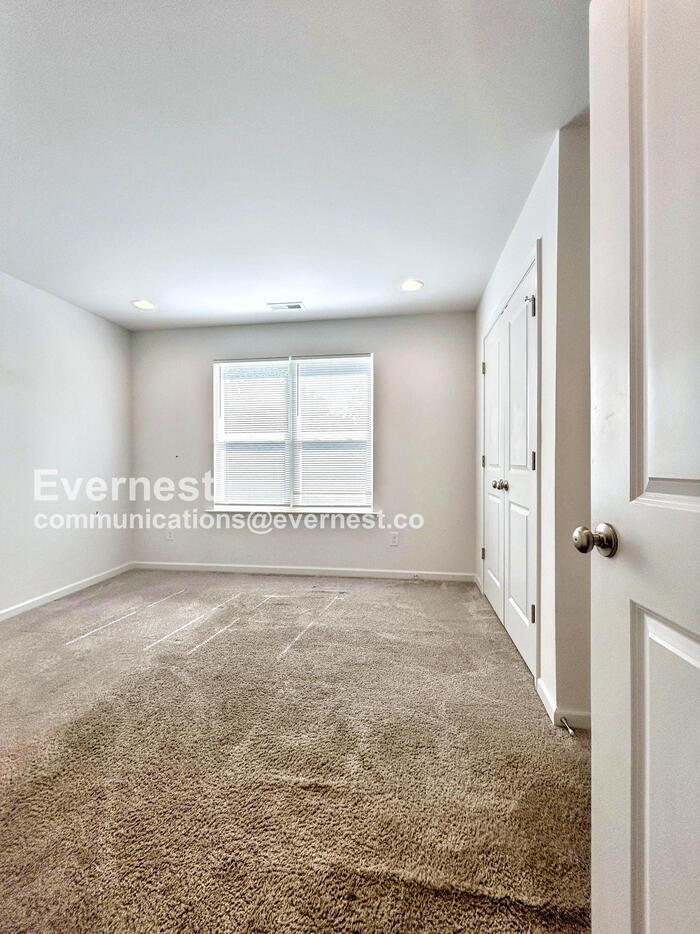 Building Photo - 1225 Marble St