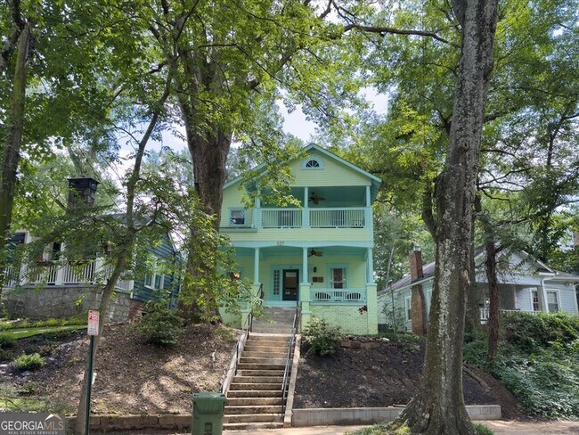Building Photo - 937 Austin Ave NE