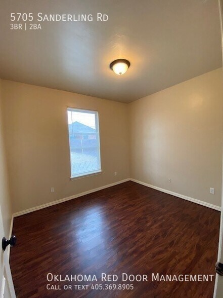 Building Photo - 5705 Sanderling Rd