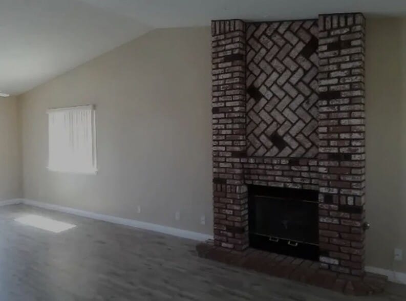 Building Photo - 15275 Flagstaff St