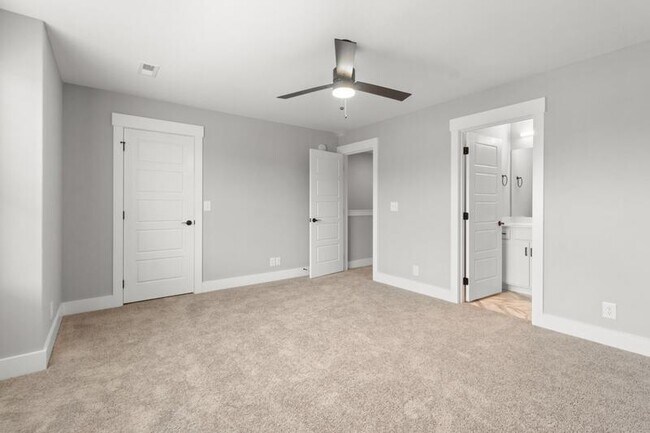 Building Photo - 504 Jonathan Wade Cir