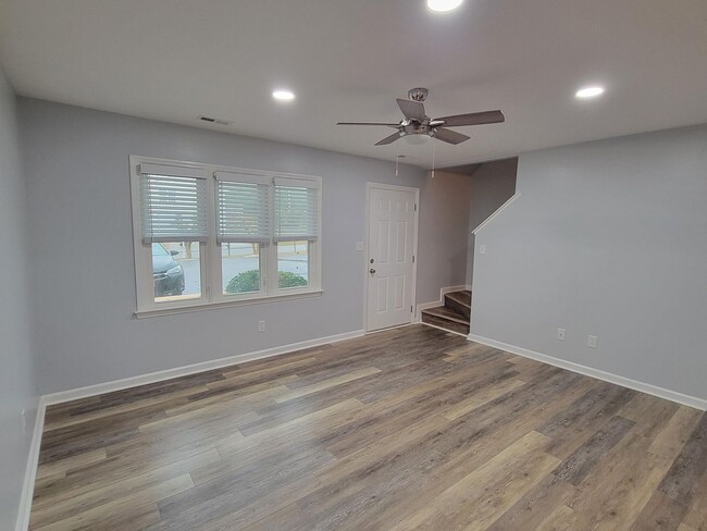 Building Photo - 304 Osprey Ridge Dr