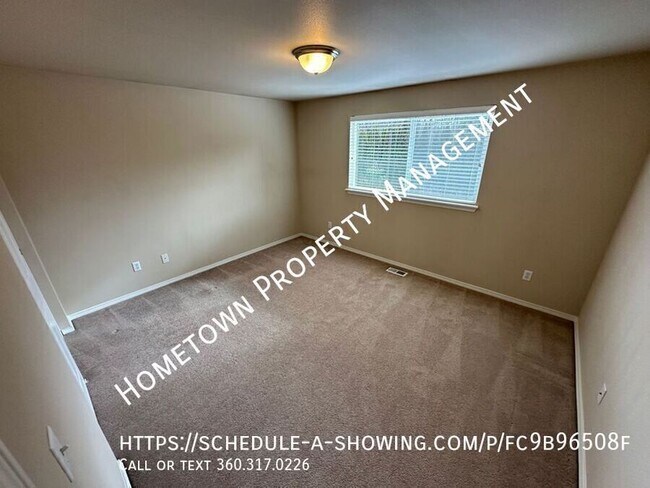 Building Photo - 2406 Pleasanton Ct SE