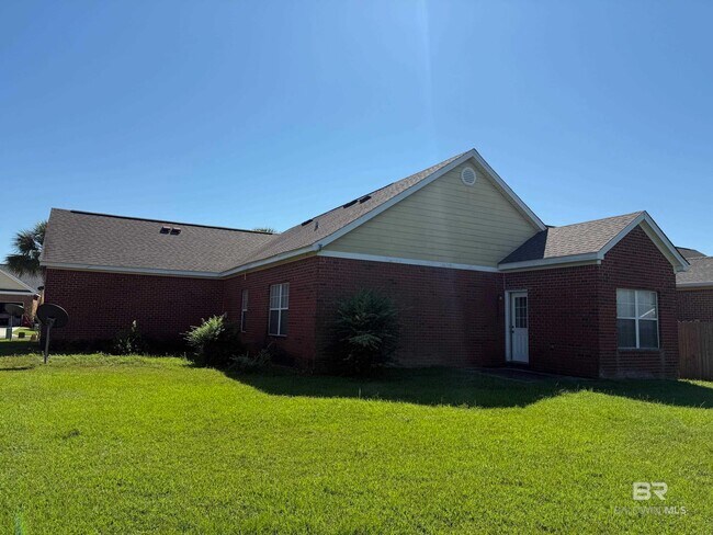 Building Photo - 1305 Dominoe Trail