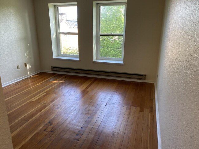 Building Photo - Bridgeview Apartments - Studio