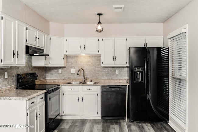 Building Photo - 3500 Pirogue Rd