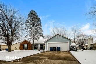 Building Photo - 7427 Cobblestone W Dr