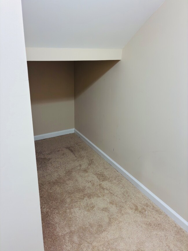 Building Photo - 901 Fawn Way