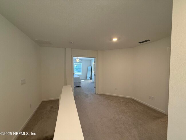 Building Photo - 72 Bramble Ct