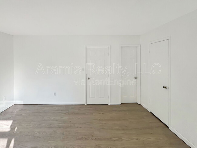 Building Photo - 3036 Destin Cir