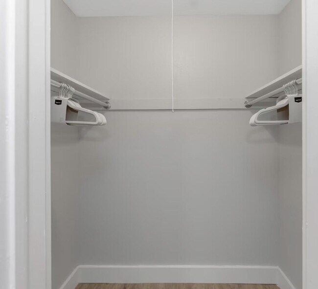 Building Photo - 4311 W Cleveland St