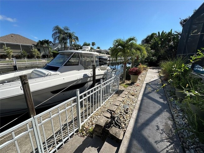 Building Photo - 4727 Spinnaker Dr