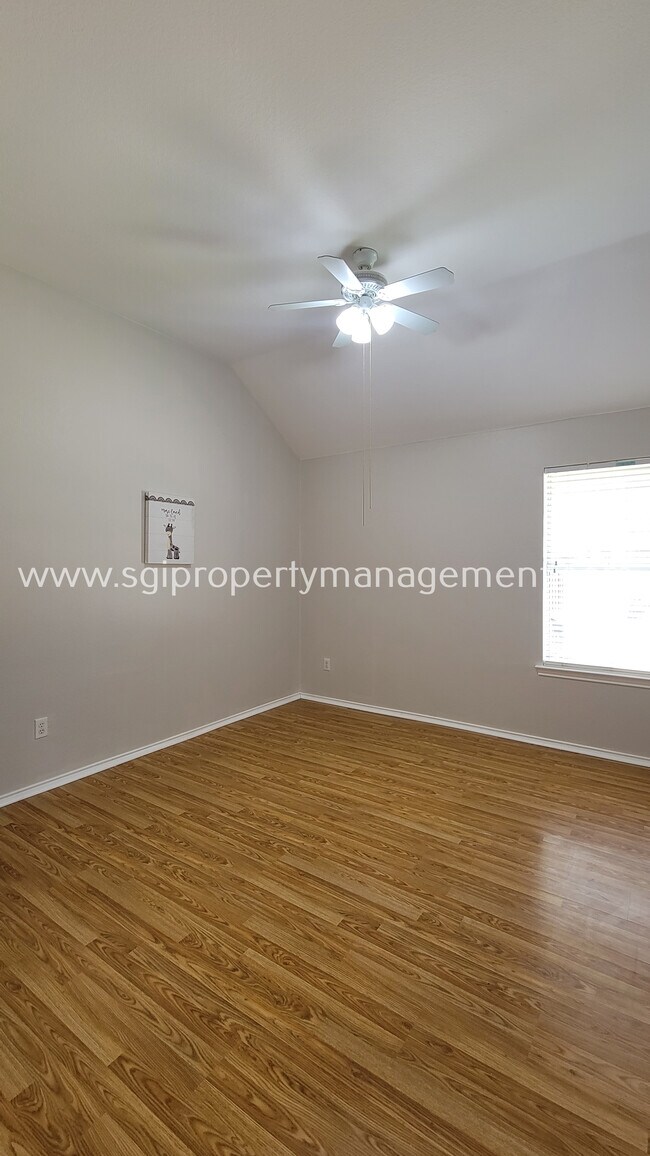 Building Photo - 1403 Lighthouse Ln