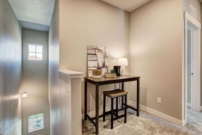 Building Photo - Mangold832 (KC-LN)