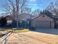 Building Photo - For Lease - Comfortable and Convenient Living