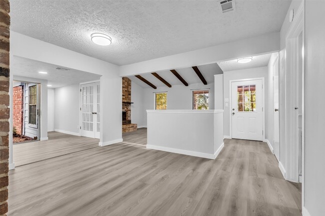 Building Photo - 11829 S Red Cedar Cir